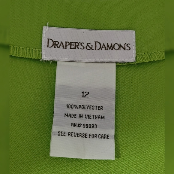 Sleeveless tops - Picture 3 of 5